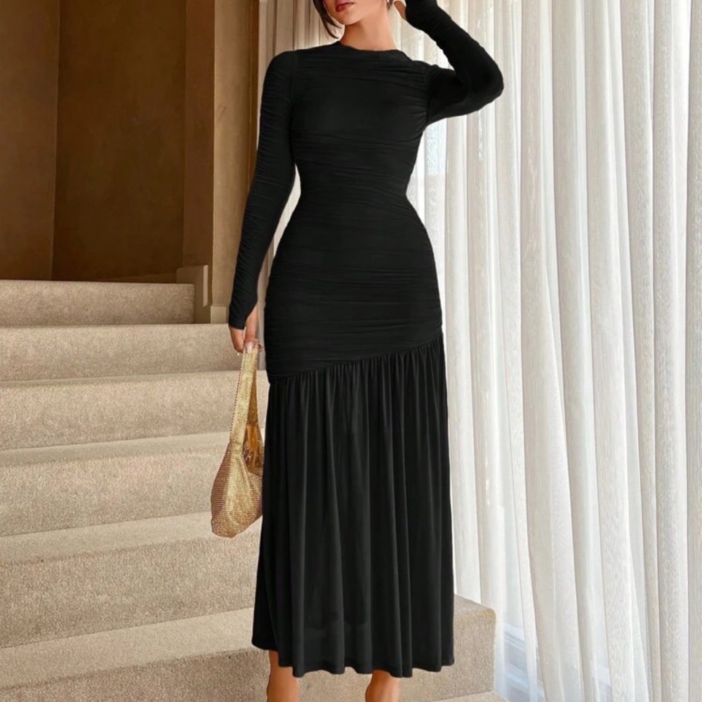 Black Long Sleeve Pleated Dress